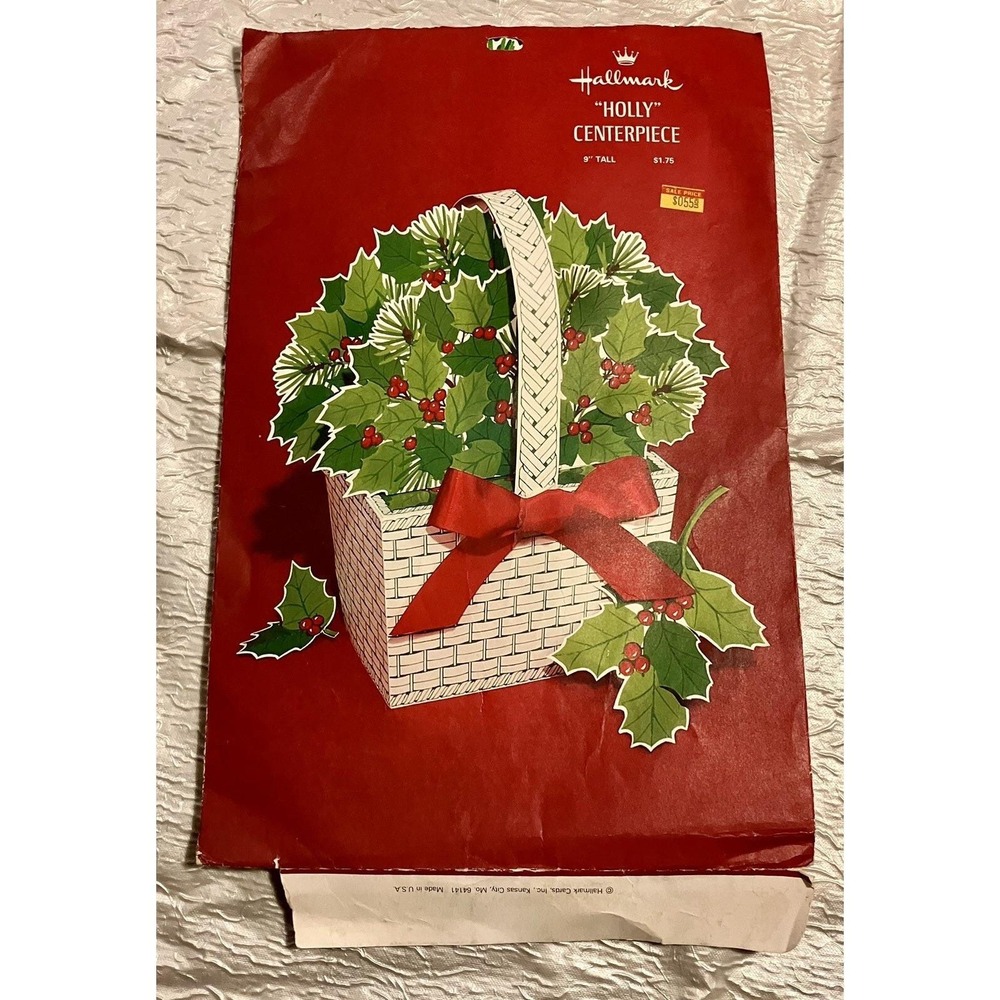 Vintage Hallmark Holly Centerpiece 9" Christmas Paper Punch Out 175XCP3-1
